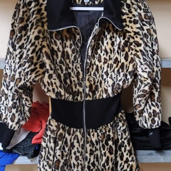 Faux fur coat and shawl - Picture 1 of 2